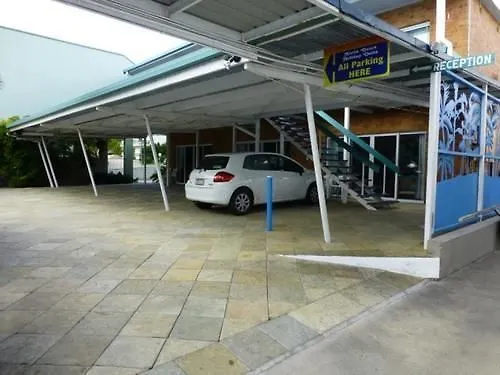 Airlie Court Units Aparthotel Airlie Beach